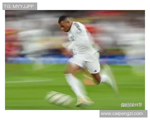 探讨足球明星中哪些球员以右脚射门技艺闻名于世 探讨足球明星中哪些球员以右脚射门技艺闻名于世